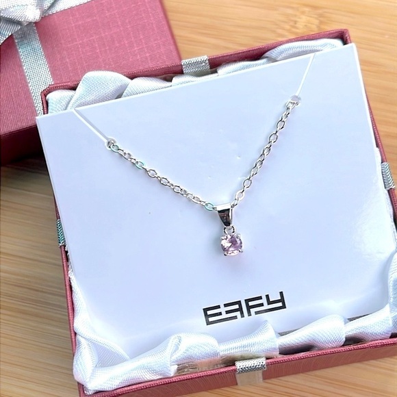 Brand New EFFY Silver Tone Pastel Lilac Rhinestone Minimalist Necklace - Picture 1 of 13